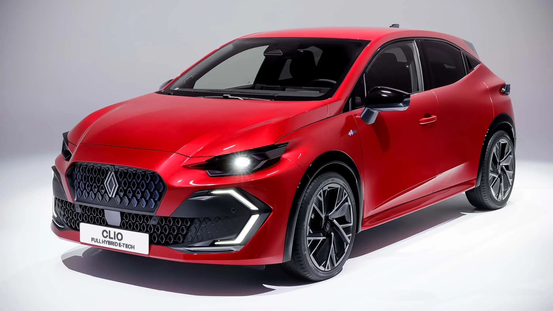 Nuova Clio 2026: Design, Motori e Recensione